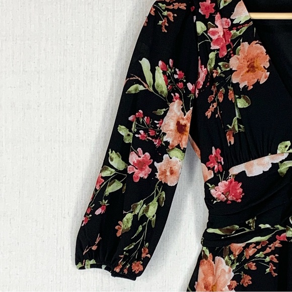 Aqua~NWT~Womens 3/4 Sleeve Deep V-Neck Black Feminine Floral Mini Dress~Sz XS‎ - Picture 6 of 15